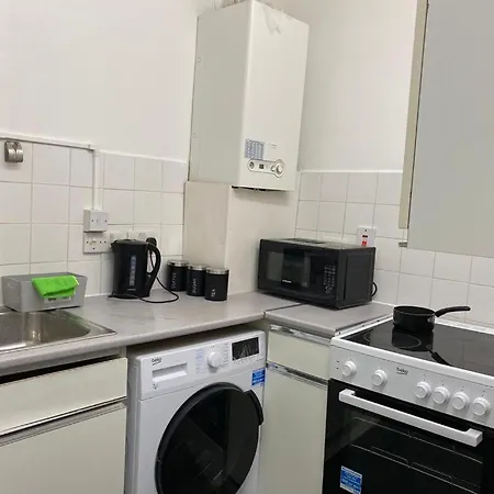 Private Bedrooms In Camden Town, London