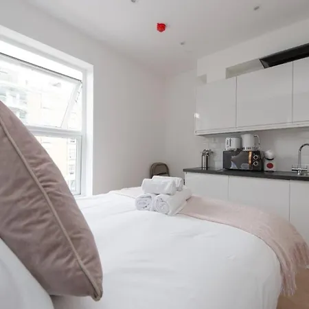 Apartment Dainty Close To Everything London