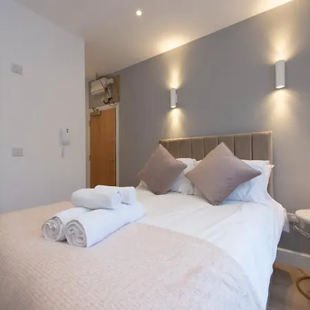Apartment Dainty Close To Everything London