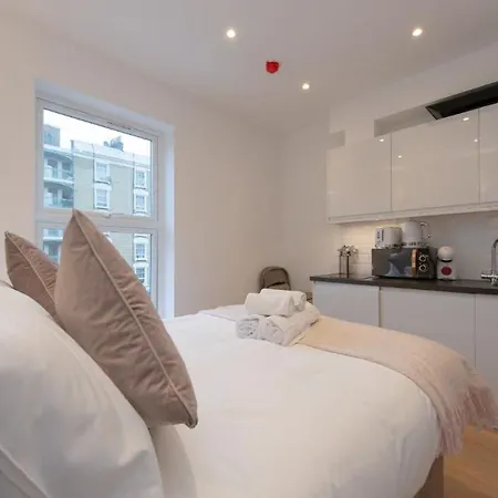 Apartment Dainty Close To Everything London
