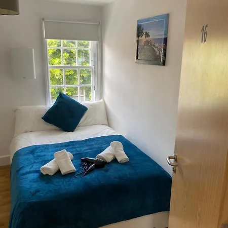 Lovely Private In Euston,