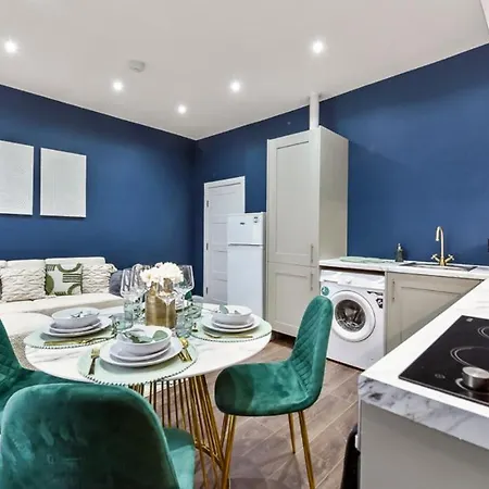 Cozy 3 Bedroom Flat In London! Apartment