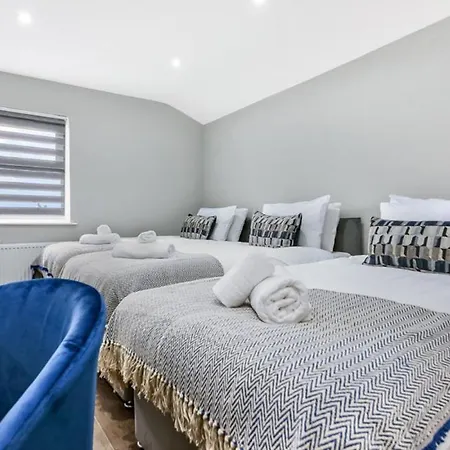Cozy 3 Bedroom Flat In London!