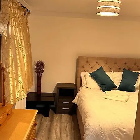 Apartment One Small Bed By Monishortlets *