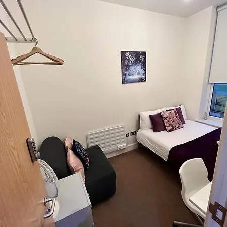 Metropolitan Coziness Private Bedrooms In Euston Station 161 Londýn