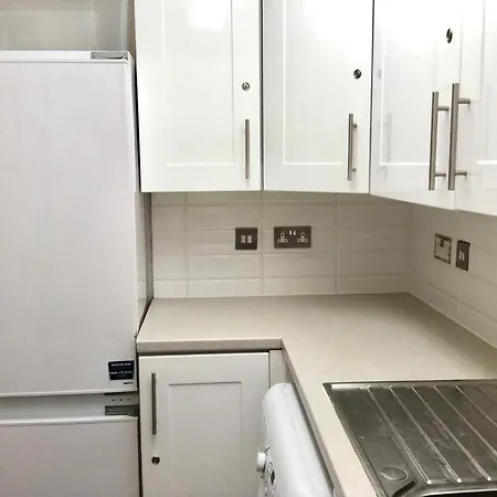 Metropolitan Coziness Private Bedrooms In Euston Station 161 * Londýn