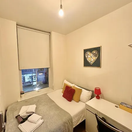 Metropolitan Coziness Private Bedrooms In Euston Station 161 Guest house London