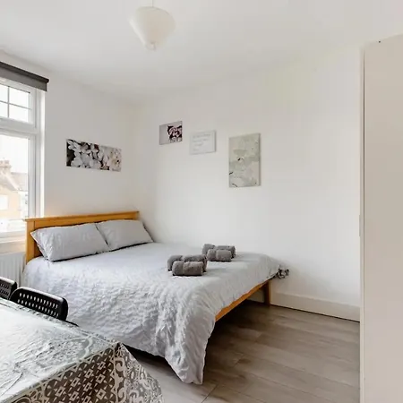 Double Edmonton Green, N9 London