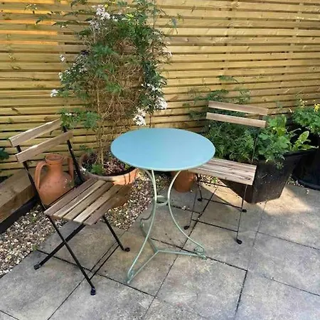 Kensal - Garden Retreat *