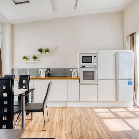 2 Bedroom Flat Edgware Road *