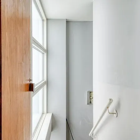 2 Bedroom Flat Edgware Road Appartement *