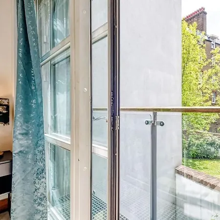 2 Bedroom Flat Edgware Road