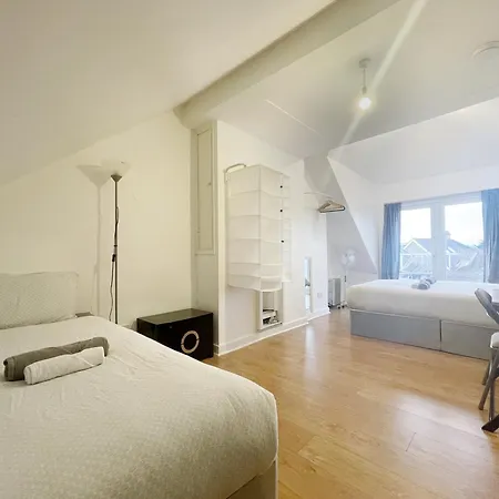 Homestay Large Cosy 15min From