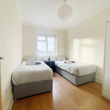 Homestay Large Cosy 15min From *