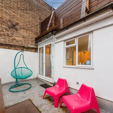 Flat 1 - 2 Bedrooms And Private Terrace * London