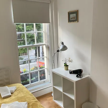 Lovely Private In Euston, *