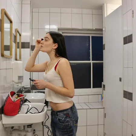 Urbany 18-40 Years Old Hostel London