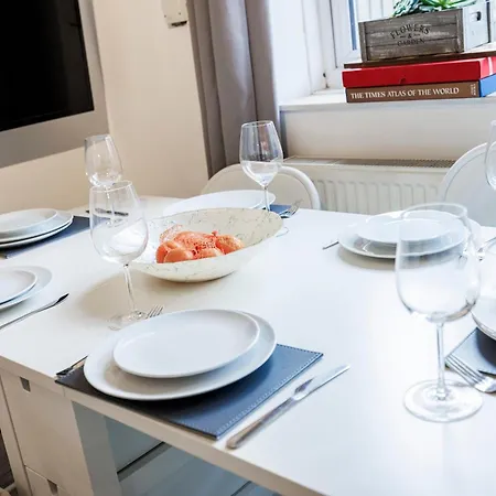 Apartman 3 Bedroom Flat Near Old Street London
