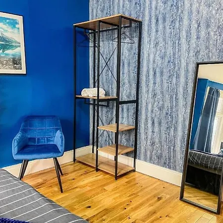 Apartment East Townhouse By Harlington