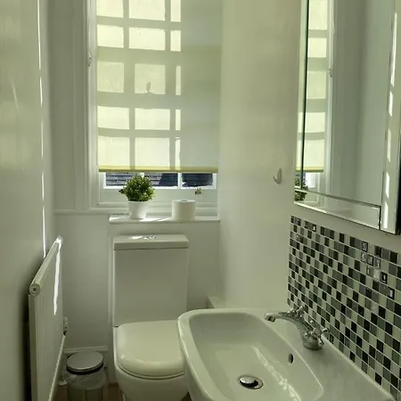 Lovely Private In Camden, Alloggio in famiglia