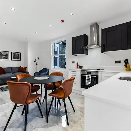 Huge, Brand-new Flat For Friends & Families! Apartment *
