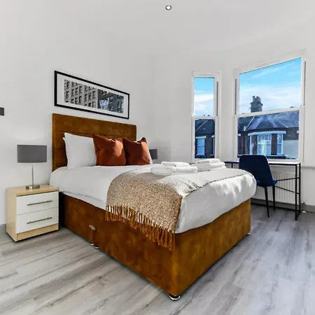 Huge, Brand-new Flat For Friends & Families! Apartment *