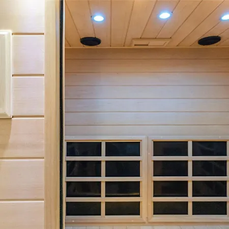 Apartment Modern & Funky 3-br Duplex With Games & Sauna