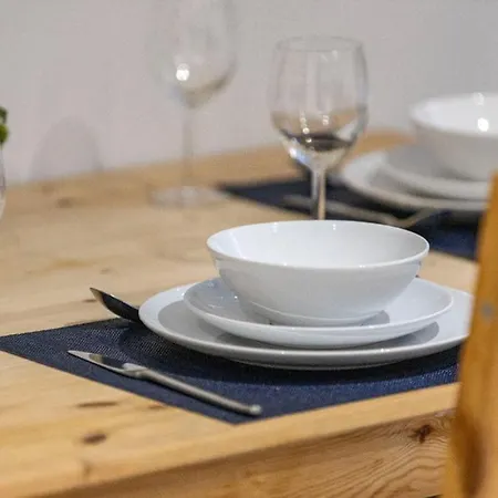 Tranquil Retreat In Hendon: Comfort & Style Await Apartment *