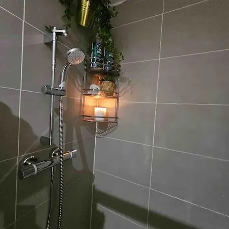 West Kensington Flat, Balcony Apartment