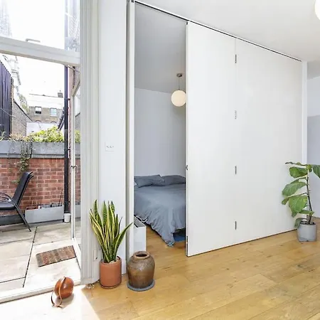 Apartment Spitalfields Market Garden Flat London