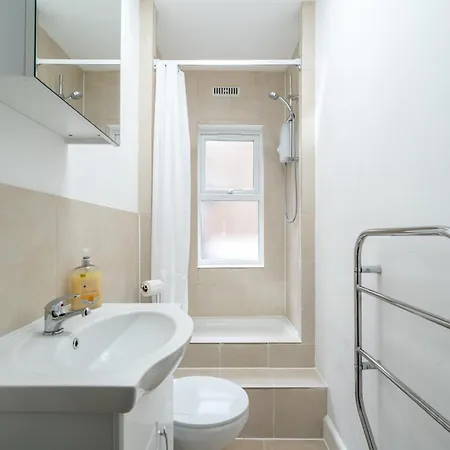 Stylish In The Heart Of Kingston Town Centre Apartment Kingston upon Thames (Greater London)