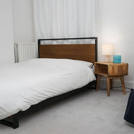 Lovely, Equipped Flat, Nr Tube *