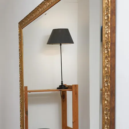 Lovely, Equipped Flat, Nr Tube Apartment