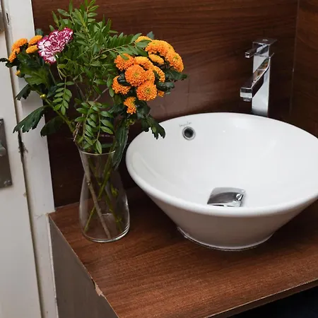 Apartment Lovely, Equipped Flat, Nr Tube The Hyde
