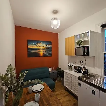 Fulham One Bedroom Flat * London