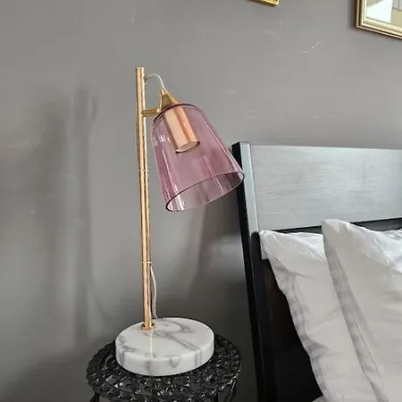 Cosy And Quiet One Bedroom Thames Flat Apartment London