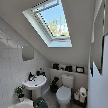 Cosy And Quiet One Bedroom Thames Flat Apartment