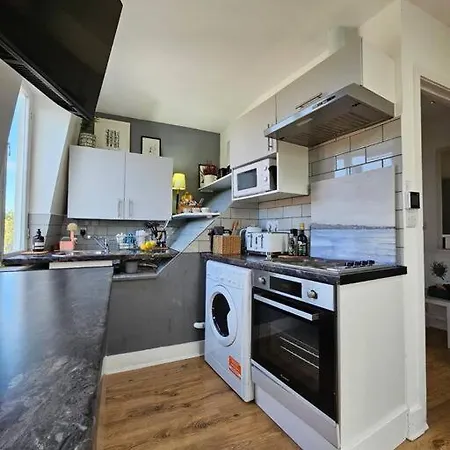 Cosy And Quiet One Bedroom Thames Flat London