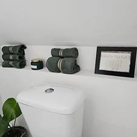 Cosy And Quiet One Bedroom Thames Flat Apartment *