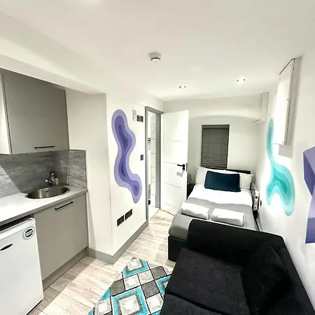 New Cross Suites -se14 * London