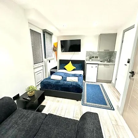 New Cross Suites -se14 *