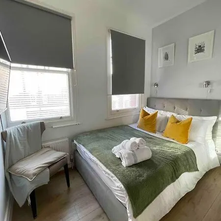 Beautiful And Spacious Flat