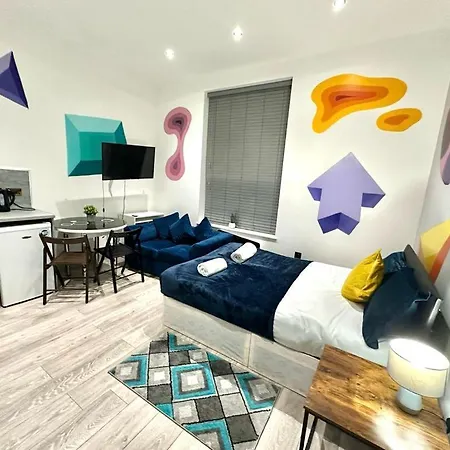 New Cross Suites -se14 * London