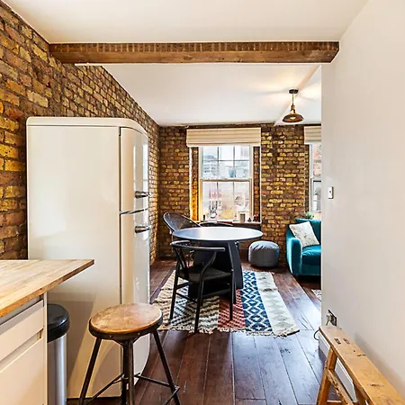 Charming Shoreditch Apartment
