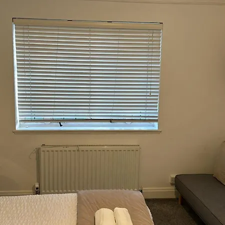 Wandsworth, South Deluxe King 3 * London