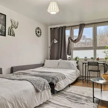 Peaceful 2-bed South Bank Apartment London
