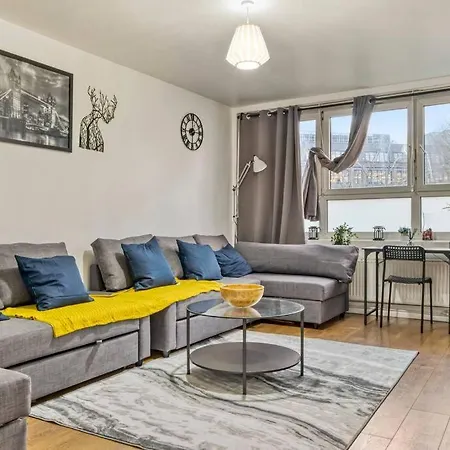 Peaceful 2-bed South Bank Apartment