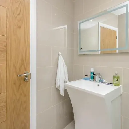 Kings Cross Apartments