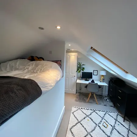 Chic 3bd Maisonette Wroof Terrace - Wandsworth! * London