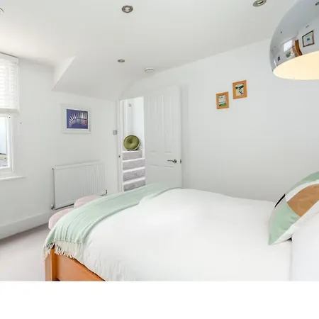 Apartment Chic 3bd Maisonette Wroof Terrace - Wandsworth!